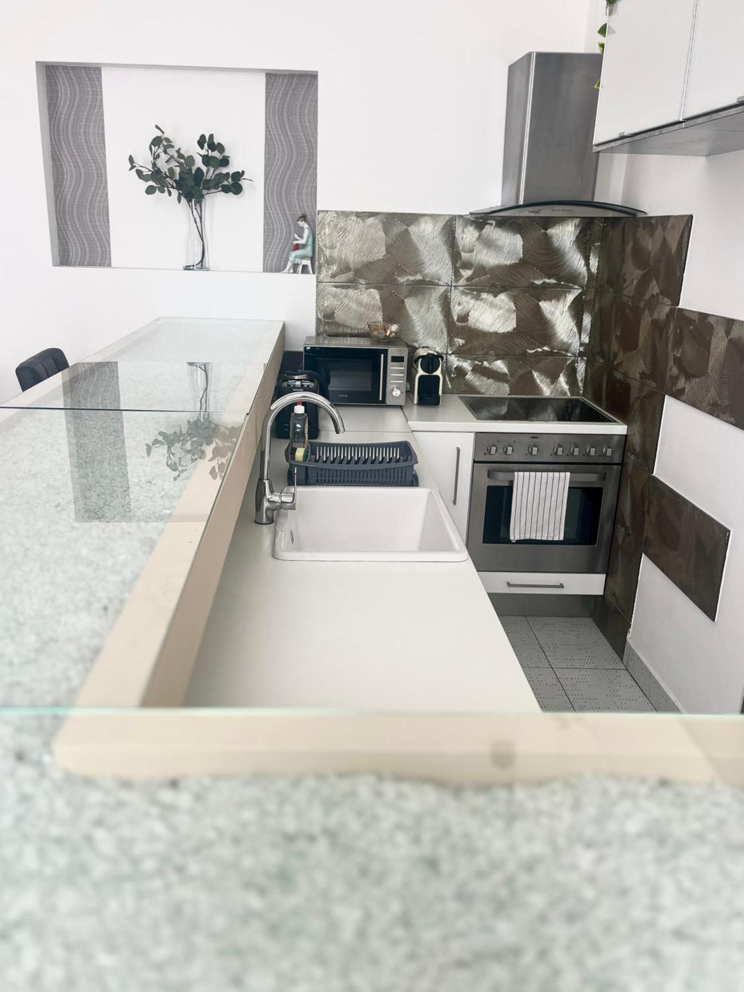 Danube Terrace Boutique Residence With Private Sauna บูดาเปสต์ ภายนอก รูปภาพ