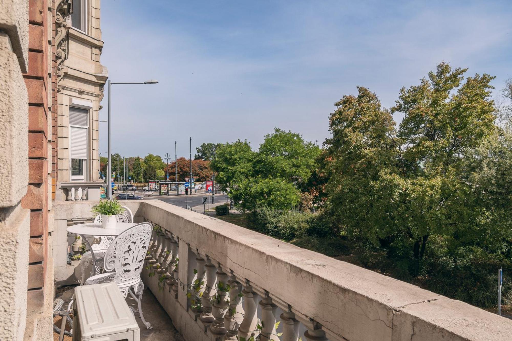 Danube Terrace Boutique Residence With Private Sauna บูดาเปสต์ ภายนอก รูปภาพ
